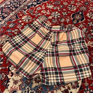 Plaid elastic waist shorts